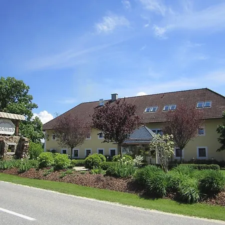 Feichthub Bed and breakfast Nussbach