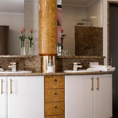 Bed & Breakfast Feichthub 4*