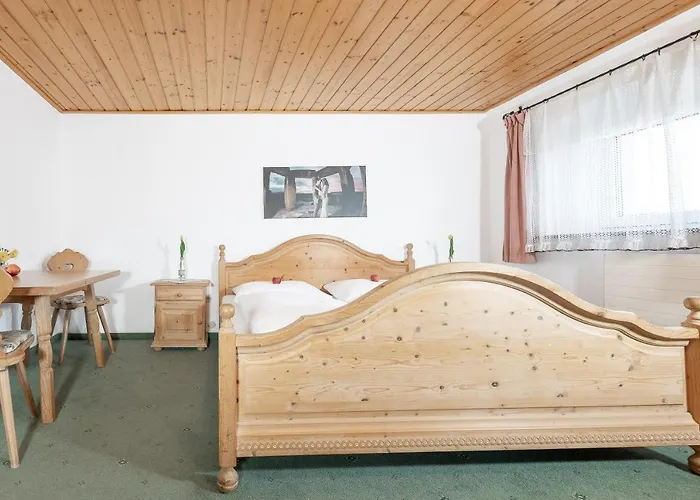 Oda ve Kahvaltı Feichthub 4*